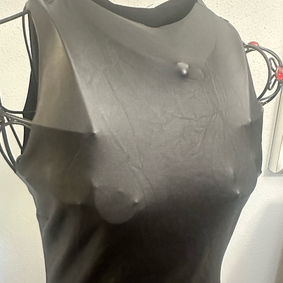 Black Halter Bodycon Mini Dress for Night Out - Picture 2 of 9